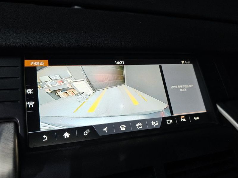 2018 Land Rover Discovery Sport 2.0 TD4 SE (150PS) photo 17
