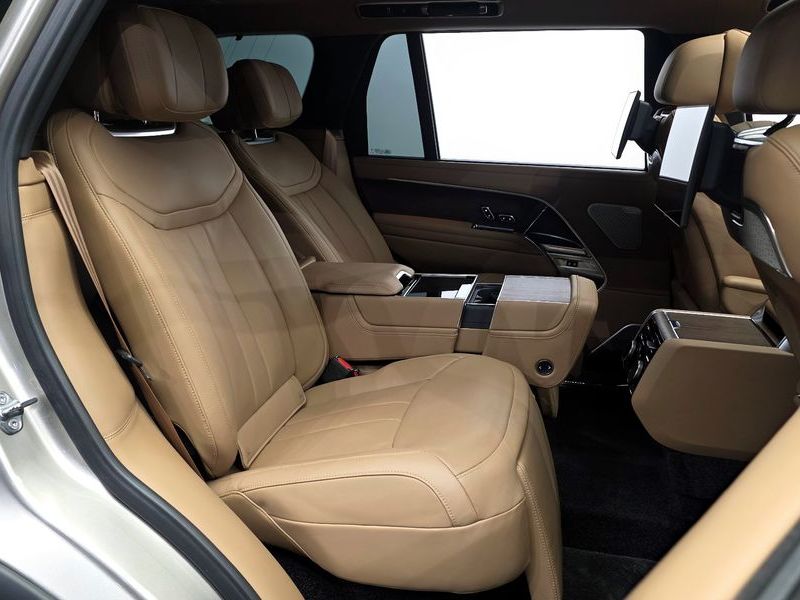 2024 Land Rover Range Rover D350 Autobiography Long Wheel Base photo 12