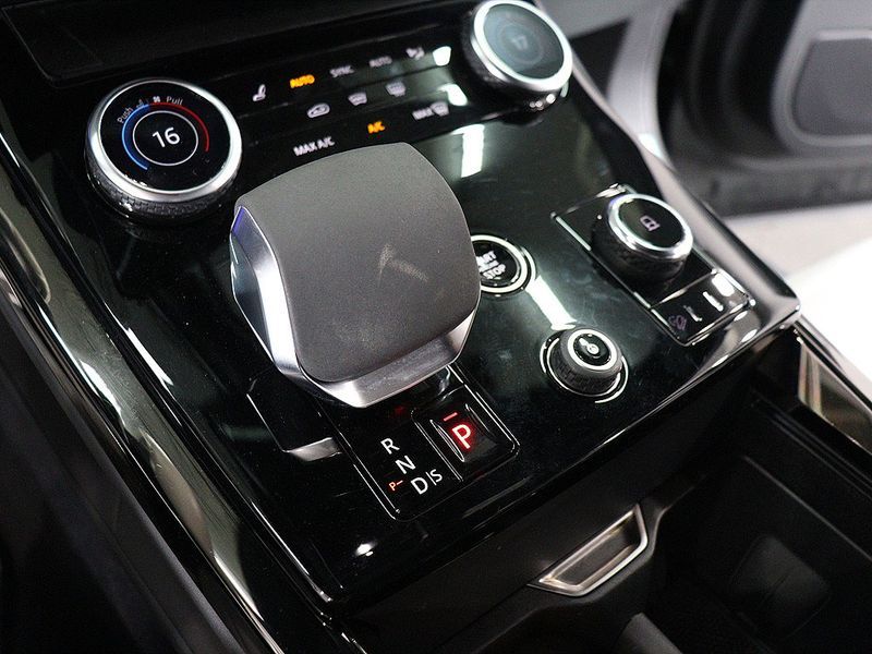 2023 Land Rover Range Rover Sport D300 HSE Dynamic photo 9