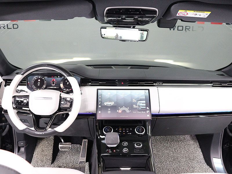 2023 Land Rover Range Rover Sport D300 HSE Dynamic photo 14