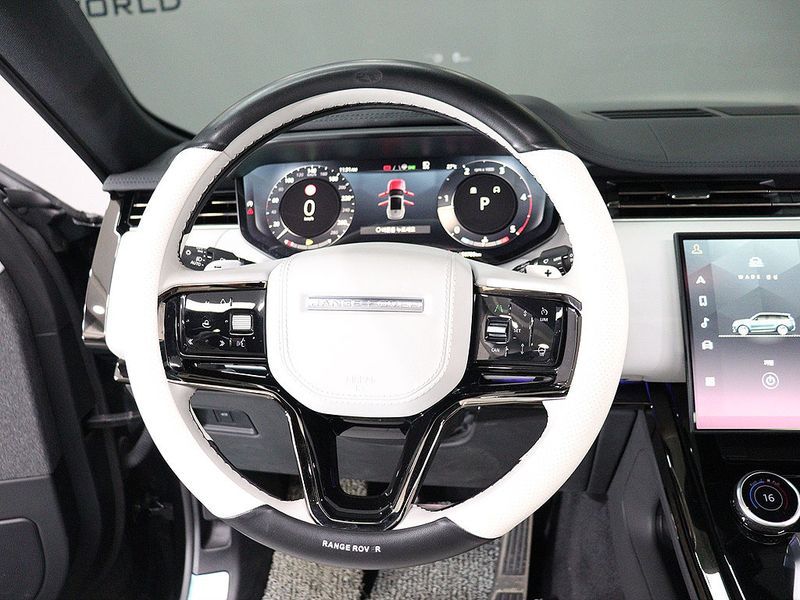 2023 Land Rover Range Rover Sport D300 HSE Dynamic photo 15
