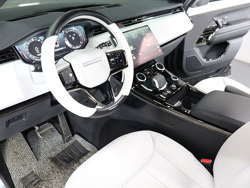 2023 Land Rover Range Rover Sport D300 HSE Dynamic photo 17