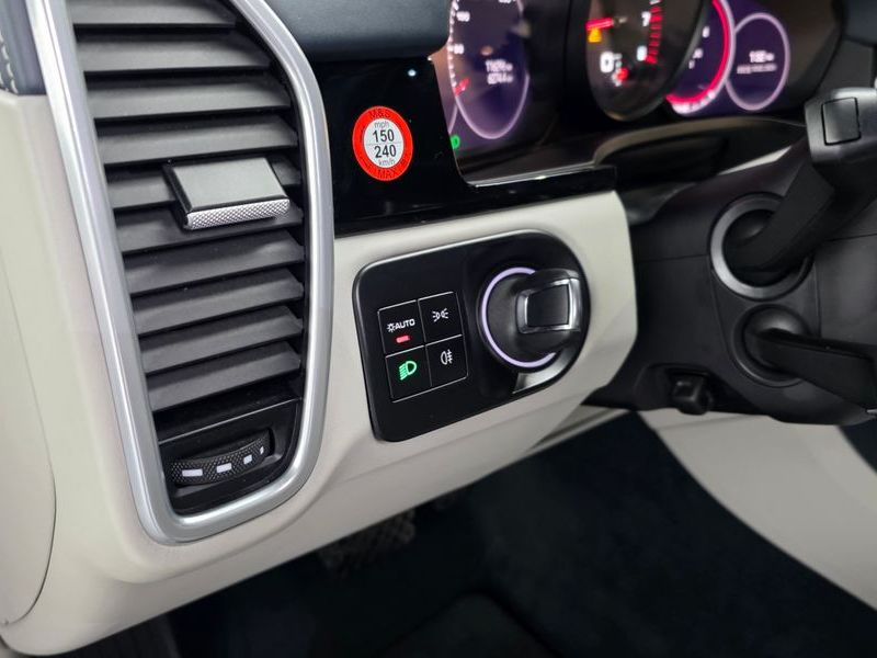 2022 Porsche Cayenne 3.0 Coupe photo 17