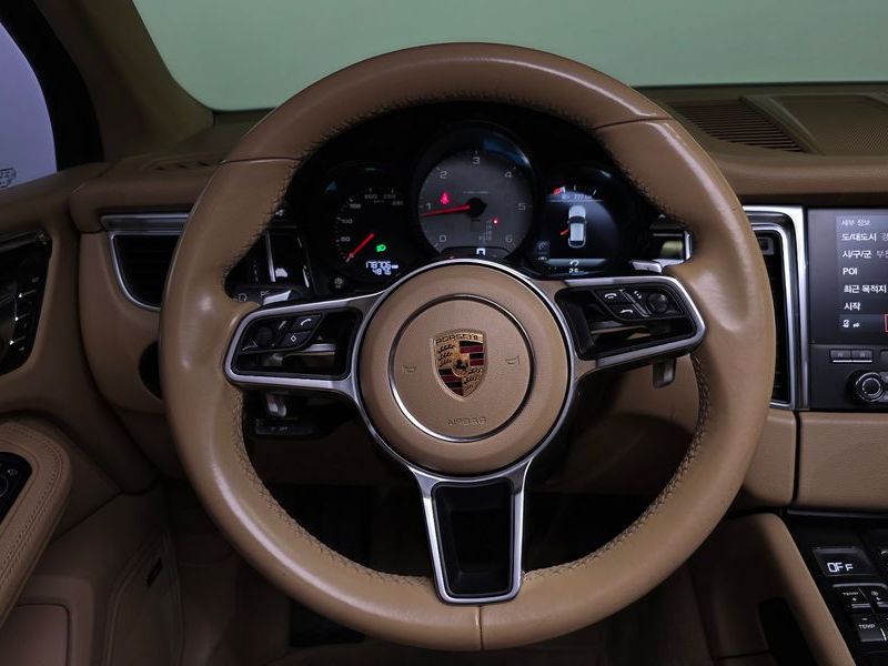 2017 Porsche Macan 3.0 S Diesel 95B photo 13