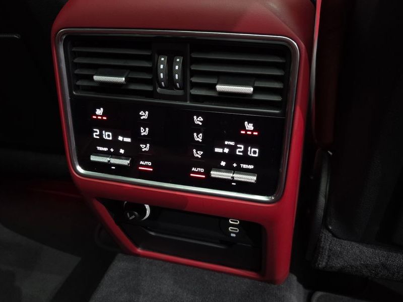 2020 Porsche Cayenne 3.0 Coupe photo 18