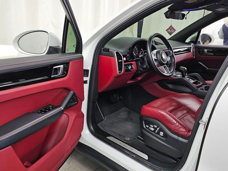 2019 Porsche Cayenne 3.0 photo 10