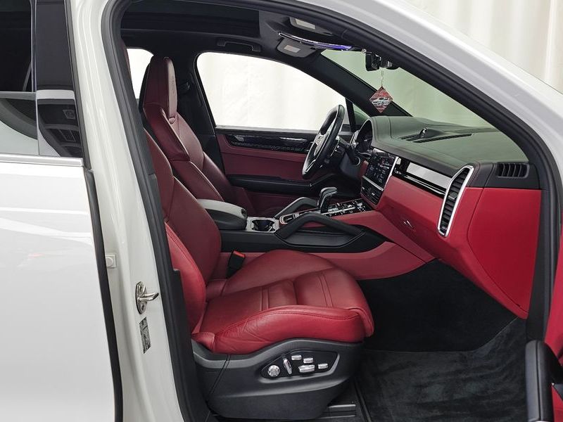 2019 Porsche Cayenne 3.0 photo 11