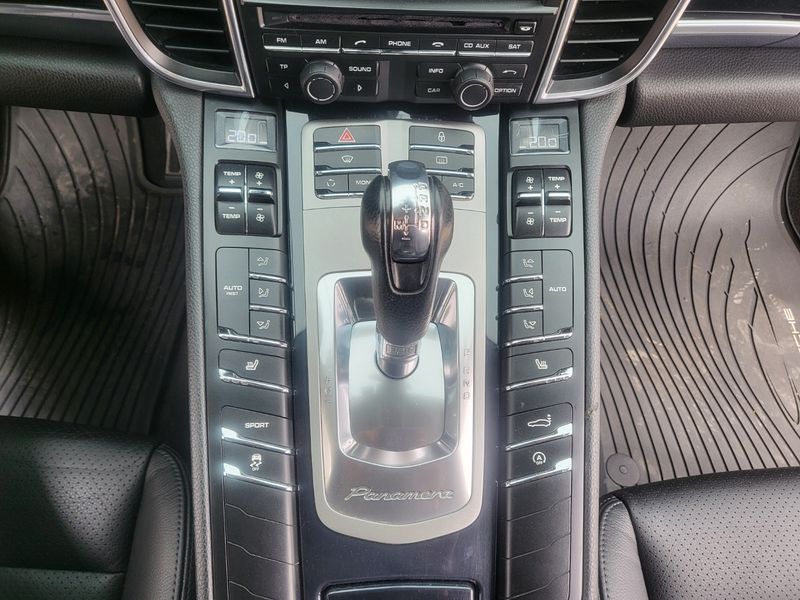 2013 Porsche Panamera 3.6 AWD 970 photo 9