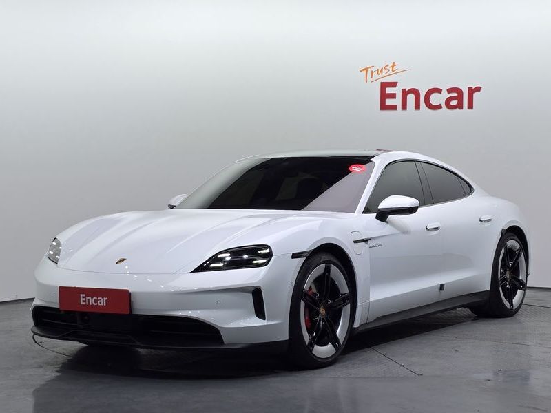 2025 Porsche Taycan 4S photo 1