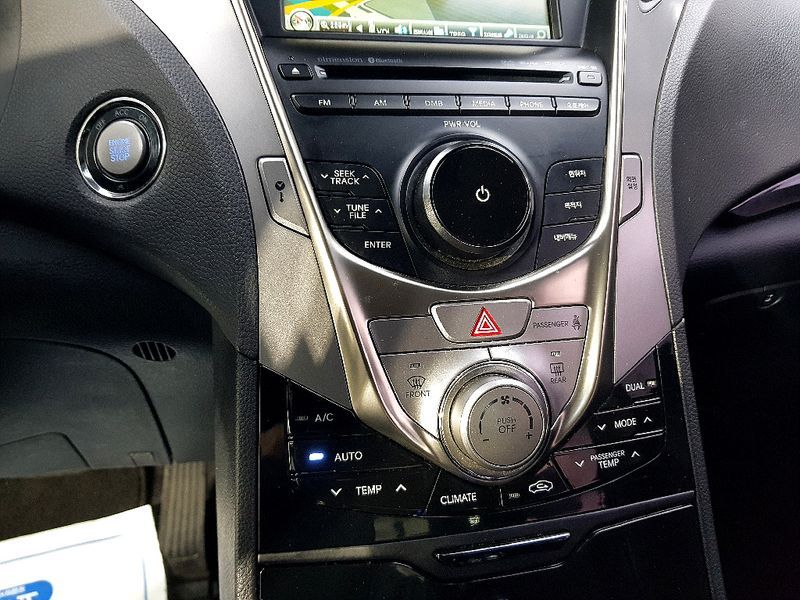 2012 Hyundai Grandeur HG240 Luxury photo 12
