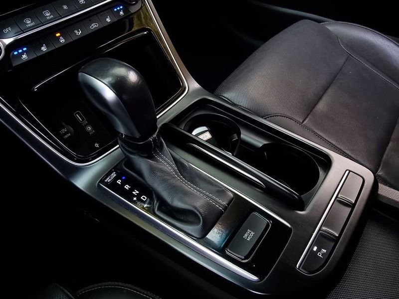 2018 Hyundai Grandeur 3.0 LPi Modern (Rental Car) photo 9
