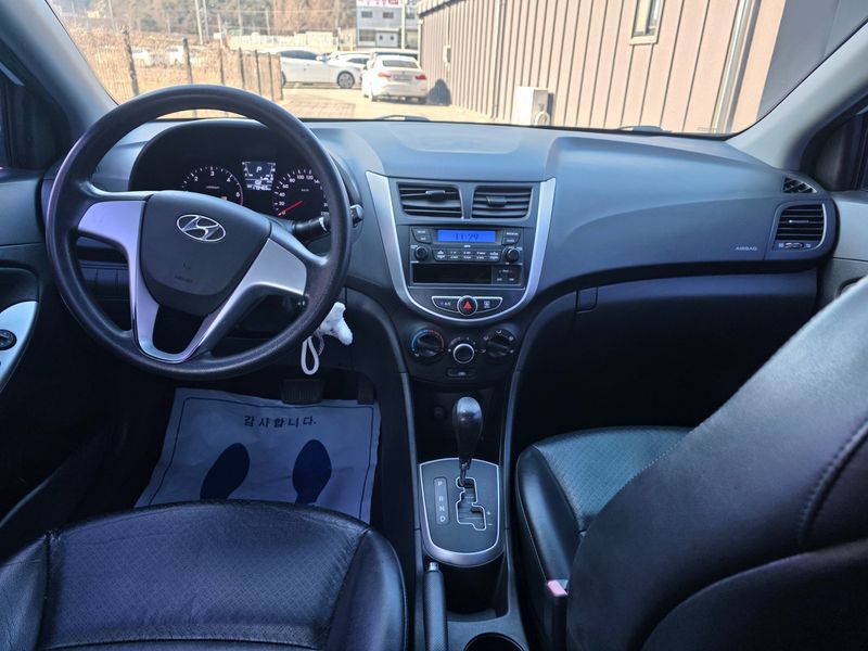 2012 Hyundai Accent Diesel 1.6 VGT Luxury photo 7