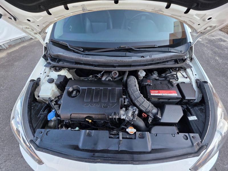 2012 Hyundai Accent Diesel 1.6 VGT Luxury photo 15