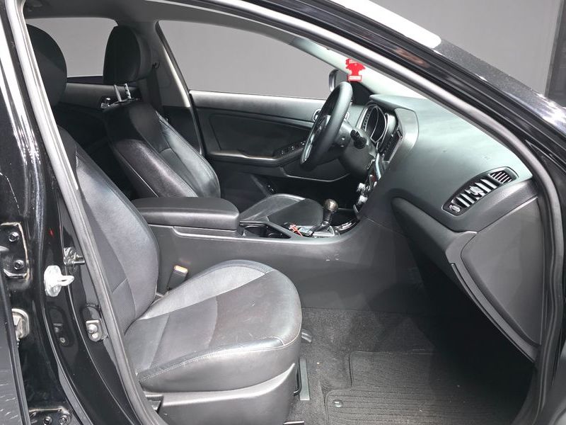 2014 Kia K5 Luxury Trendy photo 11