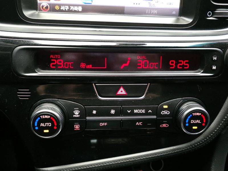 2014 Kia K5 Luxury Trendy photo 16