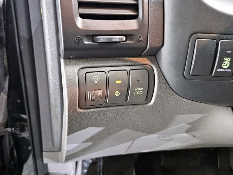 2013 Kia Carnival Grand GLX Deluxe photo 18