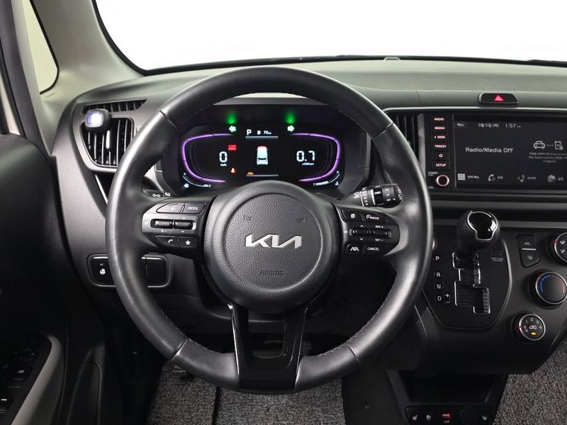 2024 Kia Ray Signature photo 13