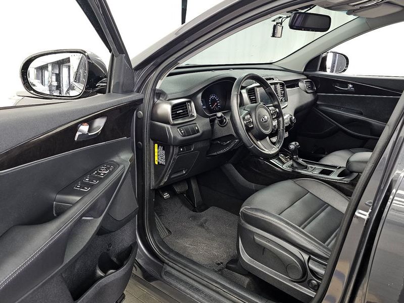 2016 Kia Sorento Diesel 2.0 2WD Luxury photo 10