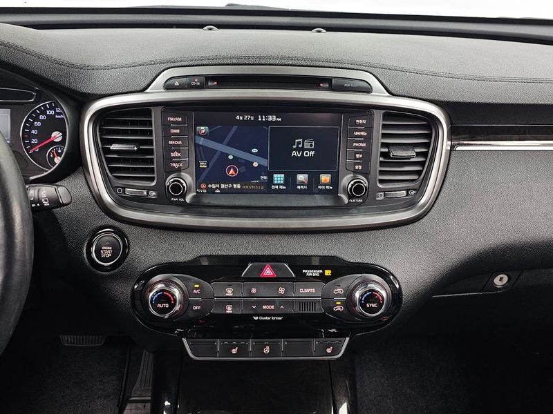 2016 Kia Sorento Diesel 2.0 2WD Luxury photo 14