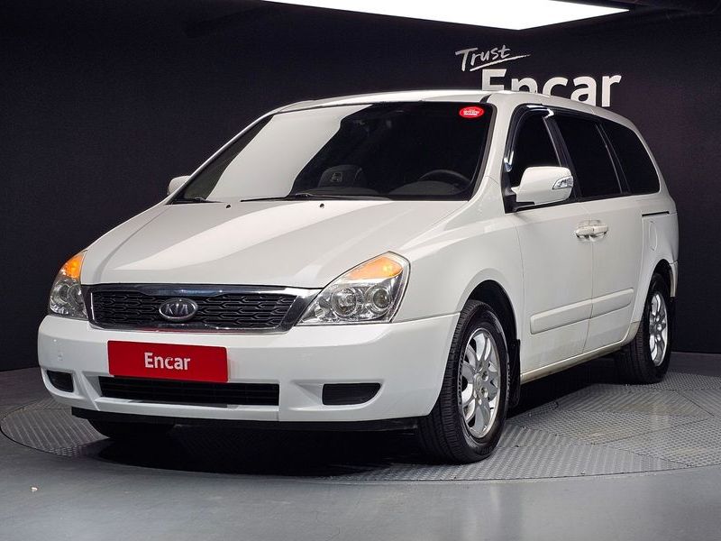 2012 Kia Carnival Grand GX photo 1