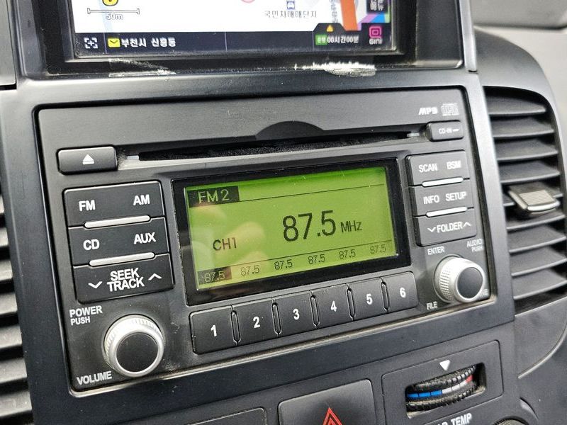 2012 Kia Carnival Grand GX photo 15