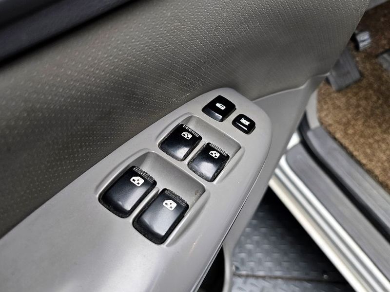 2012 Kia Carnival Grand GX photo 19
