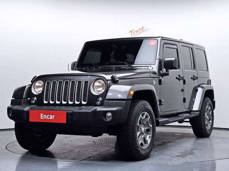 2017 Jeep Wrangler 3.6 Sahara 4Door photo 1