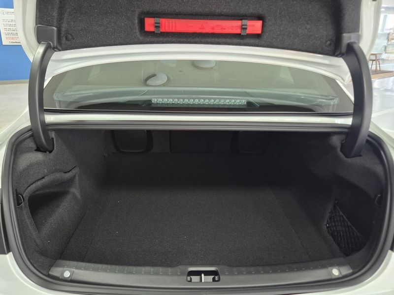 2026 Volvo S90 B5 Ultra Dark photo 15