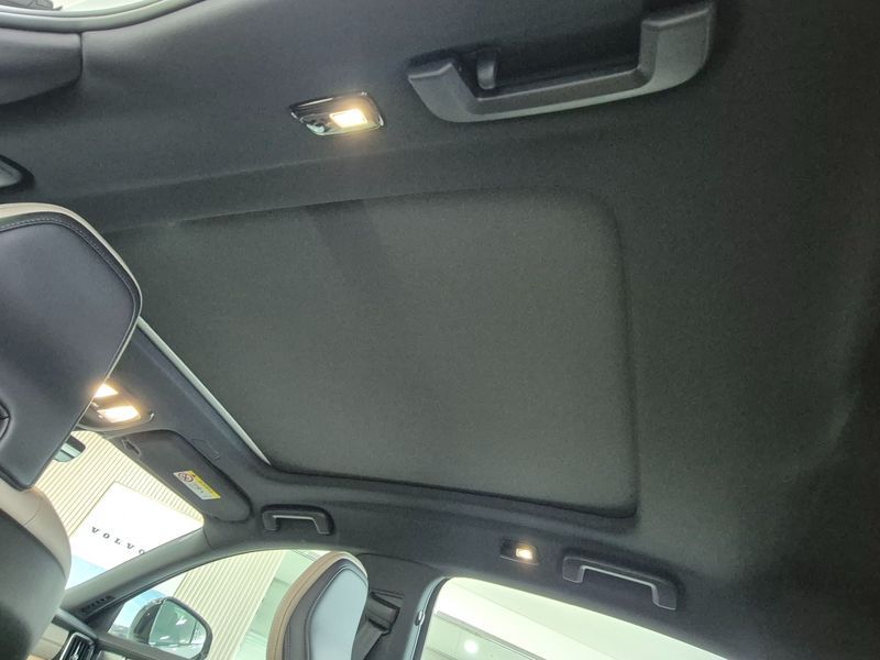 2026 Volvo S90 B5 Ultra Dark photo 19