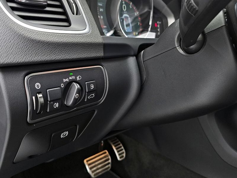 2015 Volvo S60 T5 R-Design 2nd photo 18