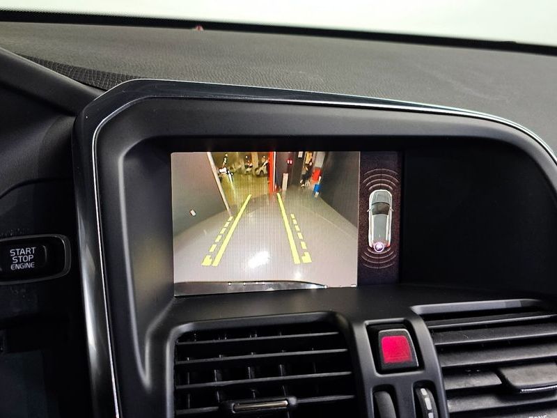 2017 Volvo XC60 D3 1st photo 15