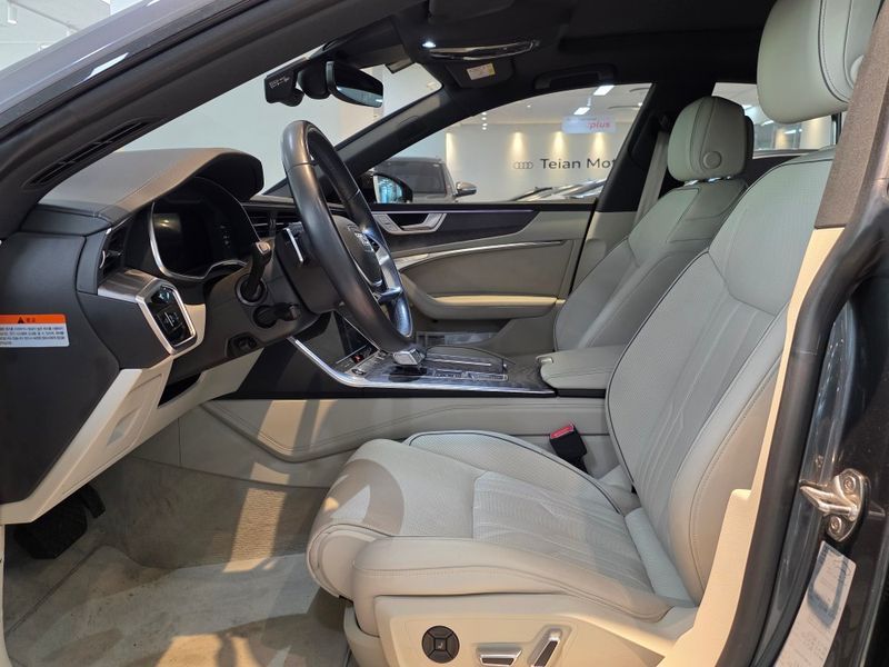 2024 Audi A7 55 TFSI Quattro Premium photo 10