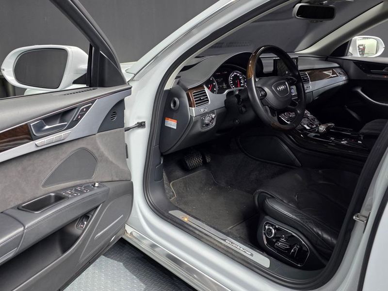 2015 Audi A8 60 TDI Quattro LWB D4 photo 10