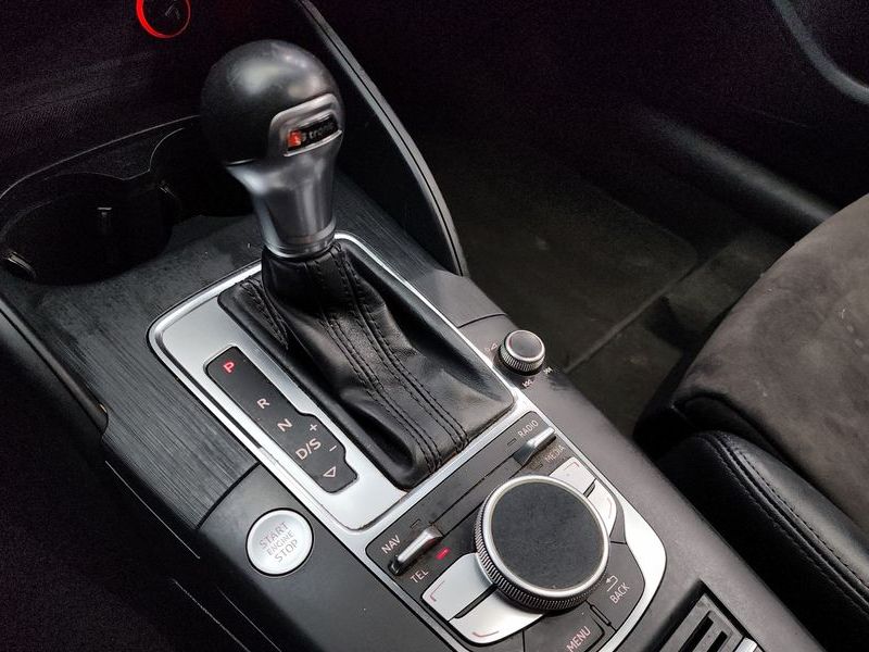 2015 Audi A3 35 TDI Dynamic Sportback 8V photo 9