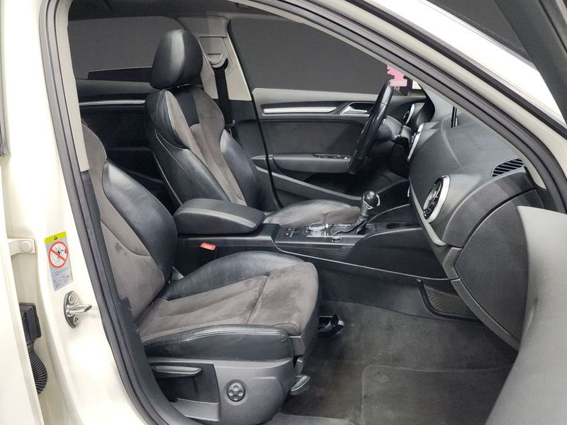 2015 Audi A3 35 TDI Dynamic Sportback 8V photo 11