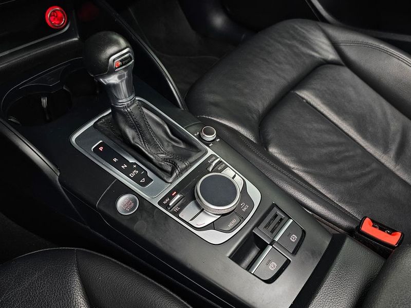 2016 Audi A3 35 TDI Dynamic 8V photo 9