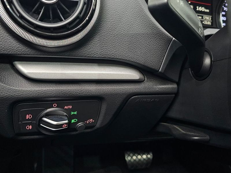 2016 Audi A3 35 TDI Dynamic 8V photo 18