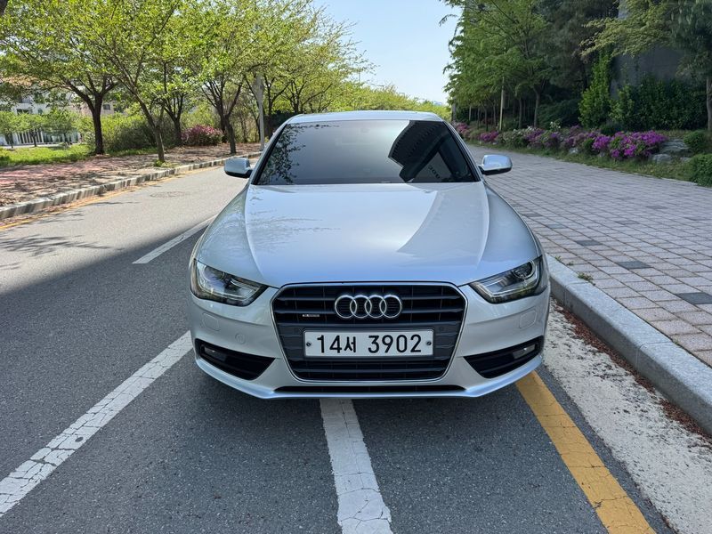 2013 Audi A4 2.0 TDI Quattro Dynamic B8 photo 1