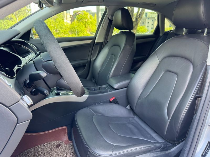 2013 Audi A4 2.0 TDI Quattro Dynamic B8 photo 11