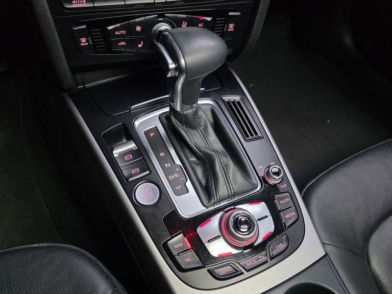 2014 Audi A4 2.0 TDI Quattro Dynamic B8 photo 9