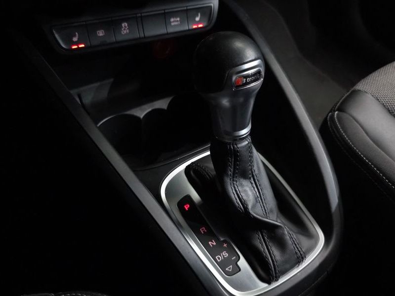 2015 Audi A1 30 TDI Sport photo 9