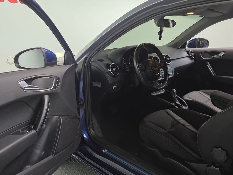 2015 Audi A1 30 TDI Sport photo 10