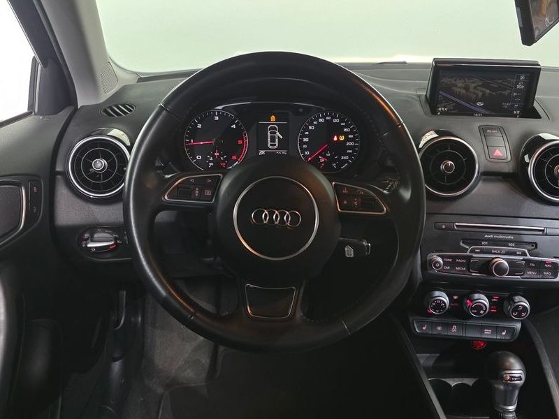 2015 Audi A1 30 TDI Sport photo 13