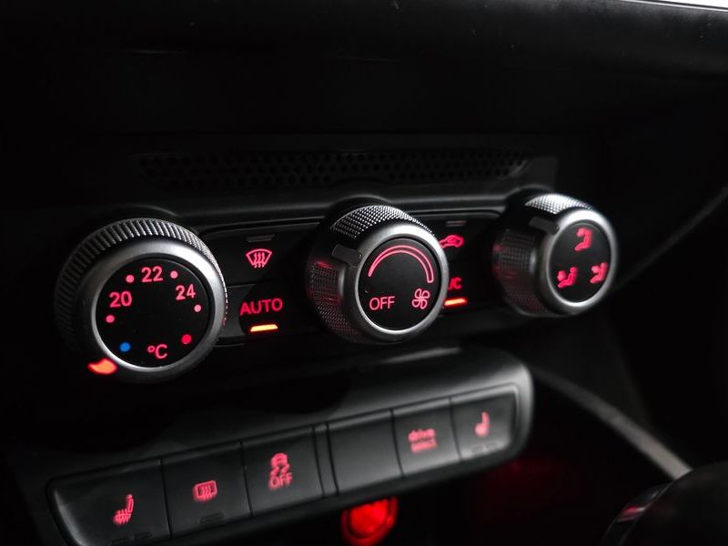 2015 Audi A1 30 TDI Sport photo 14