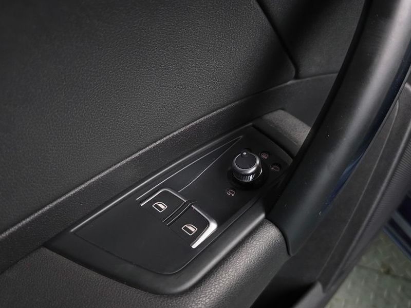 2015 Audi A1 30 TDI Sport photo 17