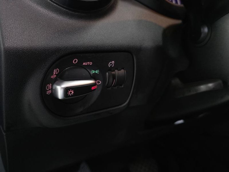 2015 Audi A1 30 TDI Sport photo 18