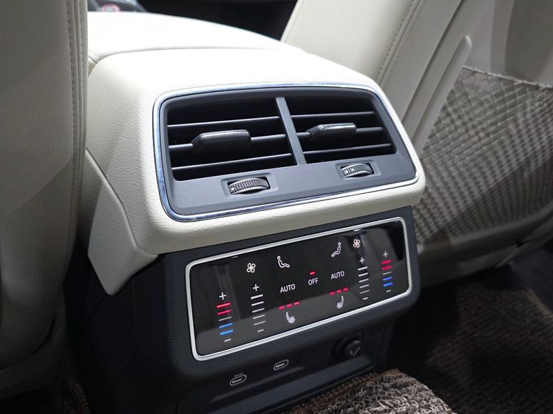 2023 Audi A6 45 TFSI Quattro Premium photo 18