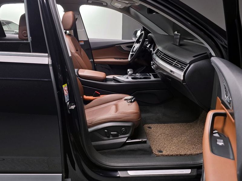2019 Audi Q7 45 TFSI Quattro photo 26