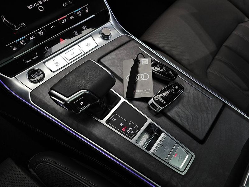 2024 Audi A7 55 TFSI Quattro Premium photo 9