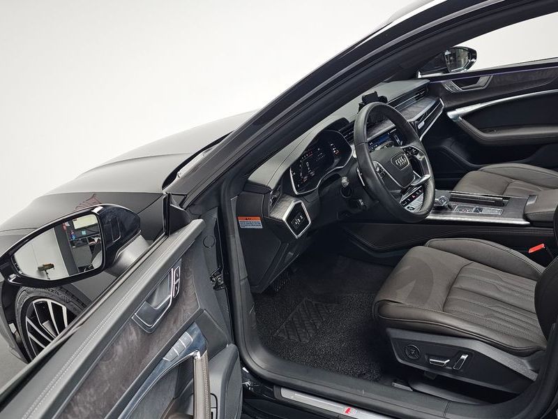2024 Audi A7 55 TFSI Quattro Premium photo 10